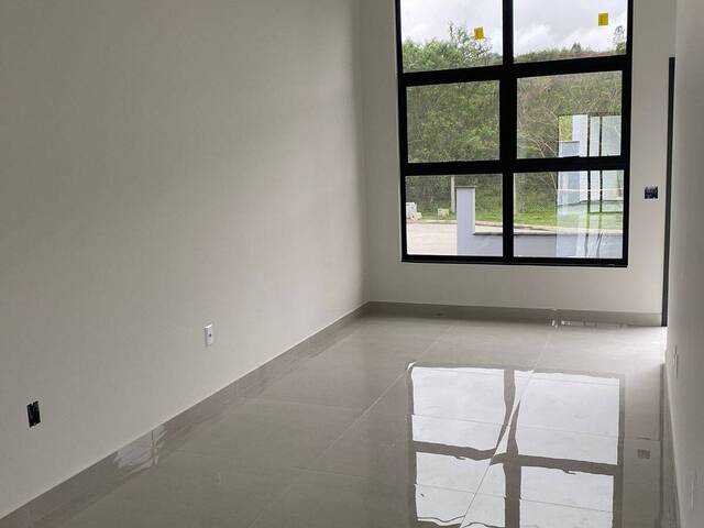 Casa para Venda em São José - 5