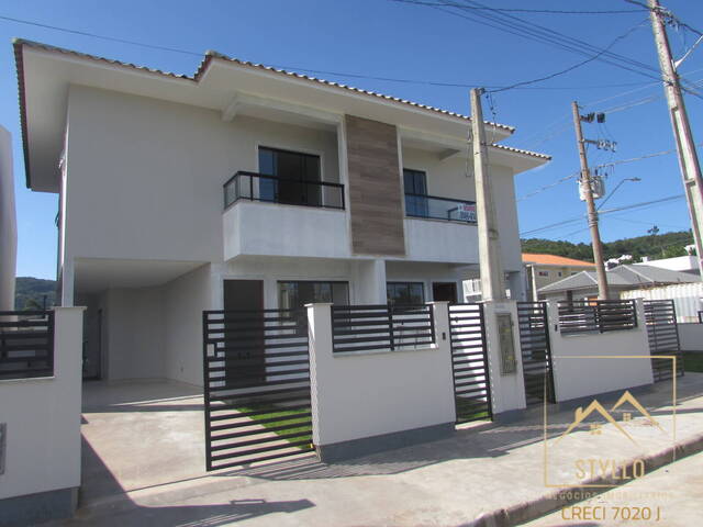 #976 - Sobrado para Venda em São José - SC - 3