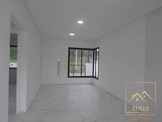 Casa para Venda em São José - 5