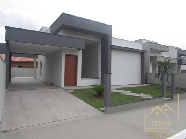#1051 - Casa para Venda em São José - SC - 2