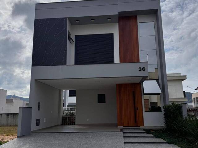 #1078 - Casa em condomínio para Venda em Biguaçu - SC - 1