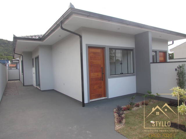 #1108 - Casa para Venda em São José - SC - 2