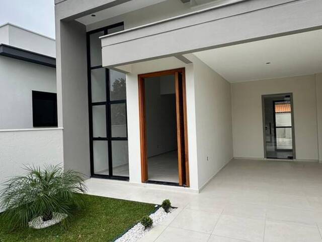 Casa para Venda em São José - 5