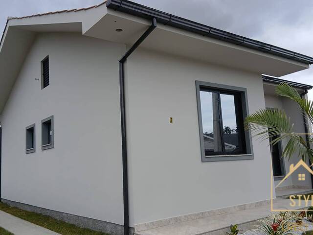 #1144 - Casa para Venda em São José - SC - 2