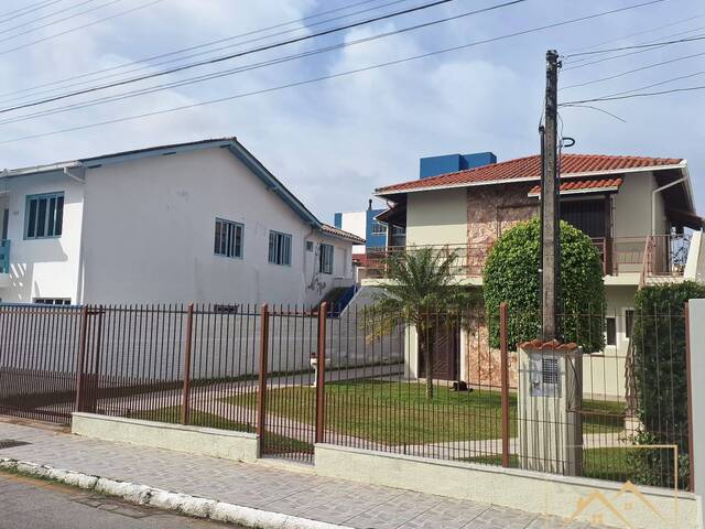 #1156 - Casa para Venda em São José - SC - 2