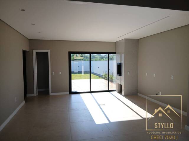 Casa para Venda em São José - 5