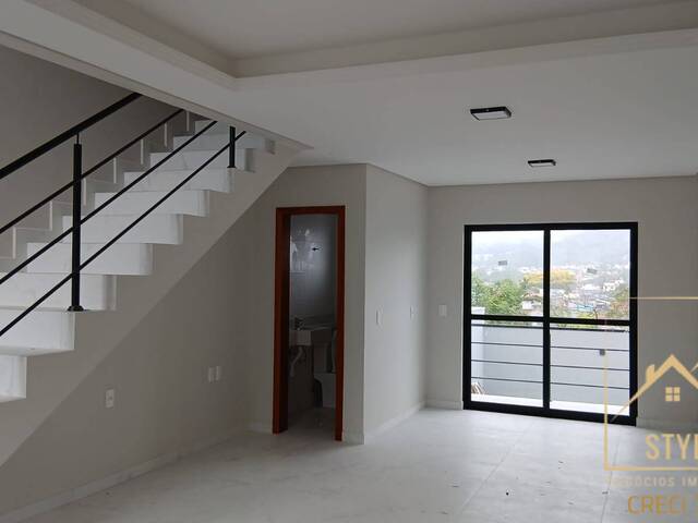 Sobrado para Venda em São José - 4