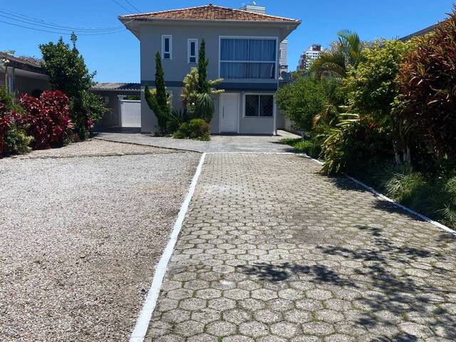 #1220 - Casa para Venda em Palhoça - SC - 2