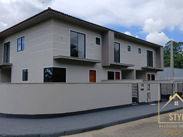 #1230 - Sobrado para Venda em São José - SC - 1