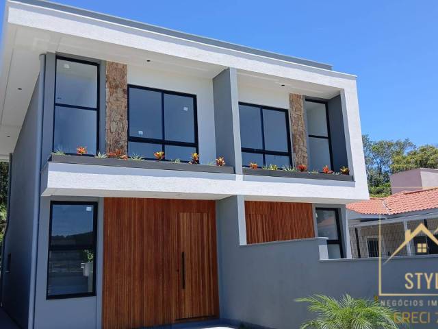 #1236 - Sobrado para Venda em São José - SC - 2