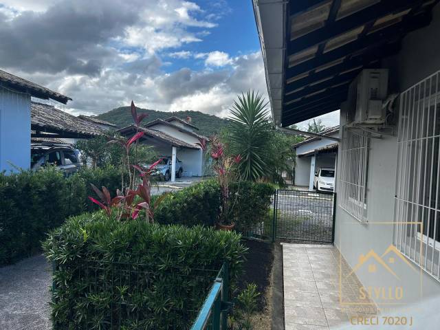 #947 - Casa em condomínio para Venda em São José - SC - 3