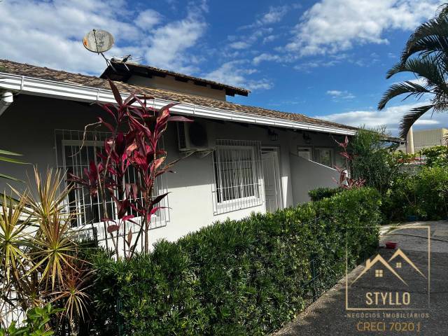 #947 - Casa em condomínio para Venda em São José - SC - 1