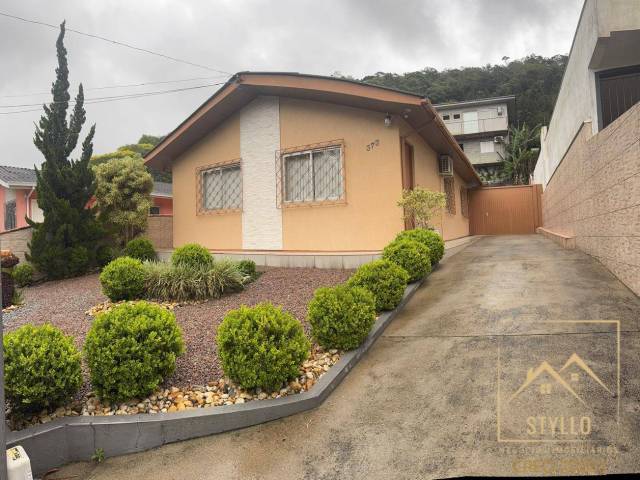 #1265 - Casa para Venda em São José - SC - 2