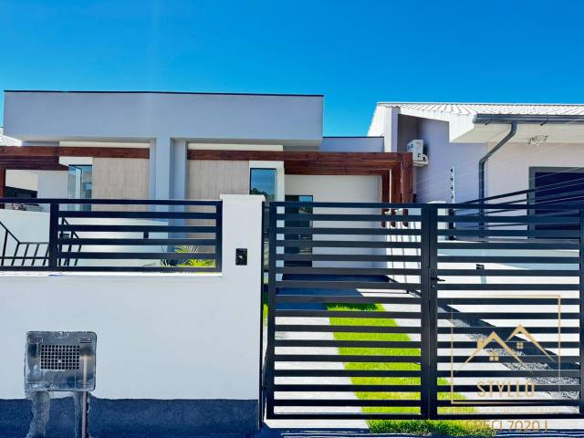 #1268 - Casa para Venda em São José - SC - 2