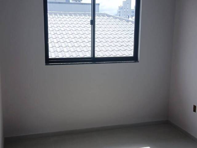 Sobrado para Venda em Palhoça - 5