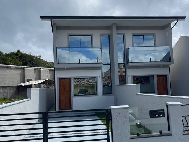 Sobrado para Venda em São José - 4