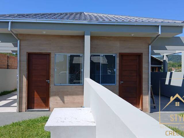 #1285 - Casa para Venda em São José - SC - 2