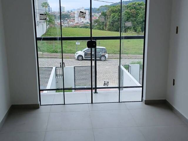 Sobrado para Venda em São José - 5