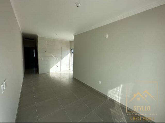 Casa para Venda em São José - 3