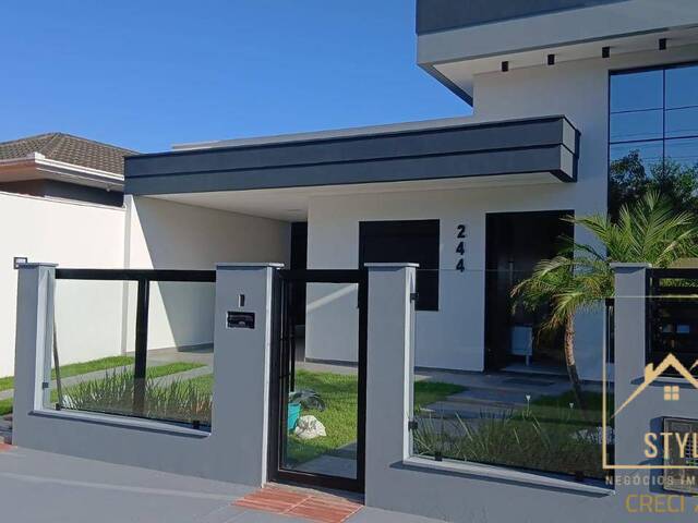 Casa para Venda em São José - 3