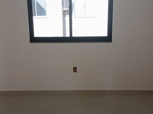 Sobrado para Venda em São José - 4