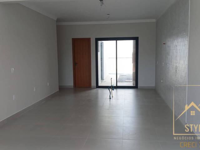 Casa para Venda em São José - 5