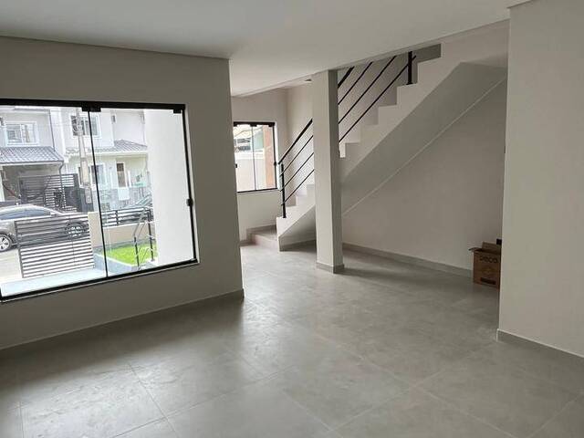 #1328 - Casa para Venda em São José - SC - 3