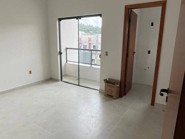 Casa para Venda em São José - 5