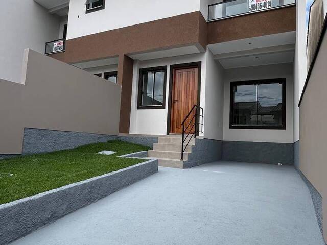 #1328 - Casa para Venda em São José - SC - 1
