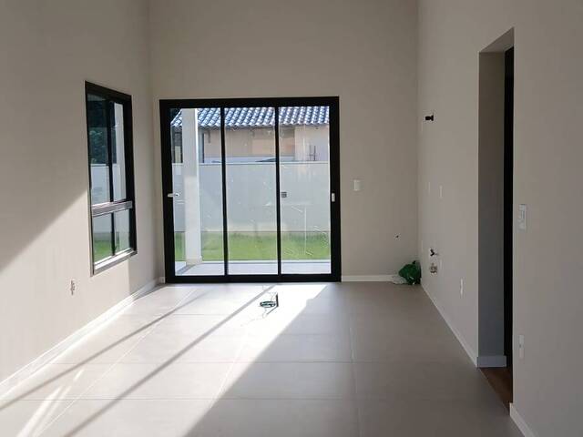 Casa para Venda em São José - 5