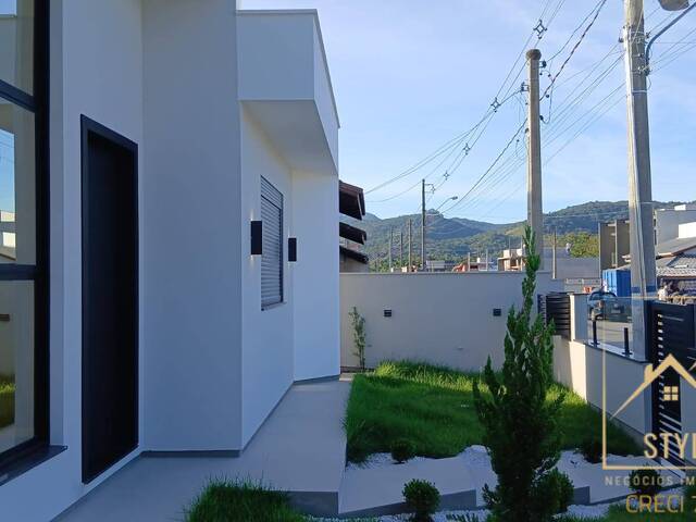 Casa para Venda em São José - 4