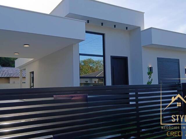 #1339 - Casa para Venda em São José - SC - 2