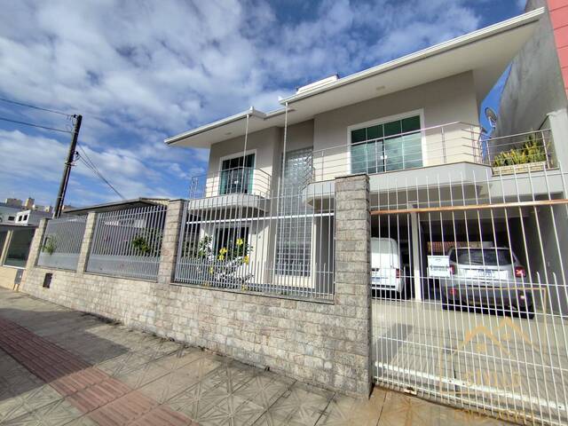 #1342 - Casa para Venda em São José - SC - 2