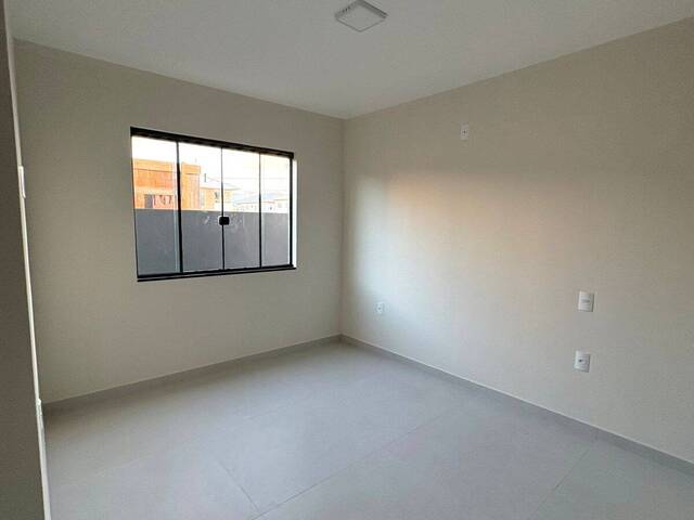 Apartamento para Venda em Palhoça - 4