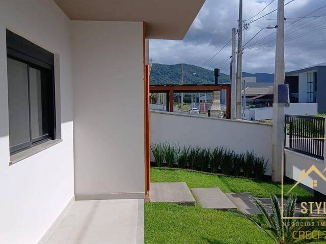 Casa para Venda em São José - 4