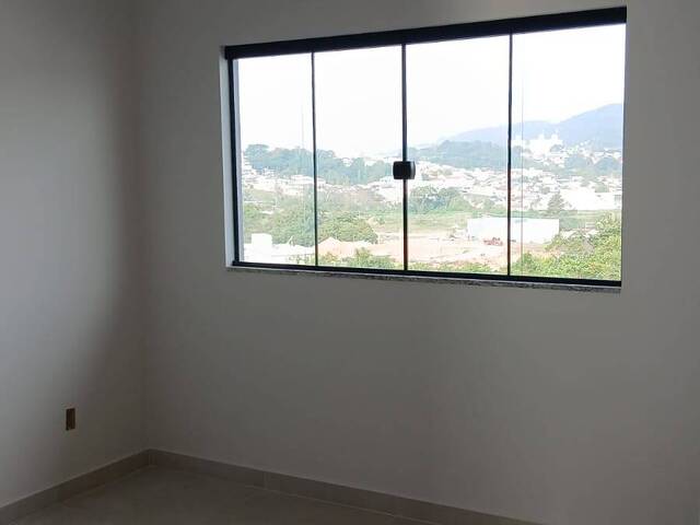 Sobrado para Venda em São José - 5