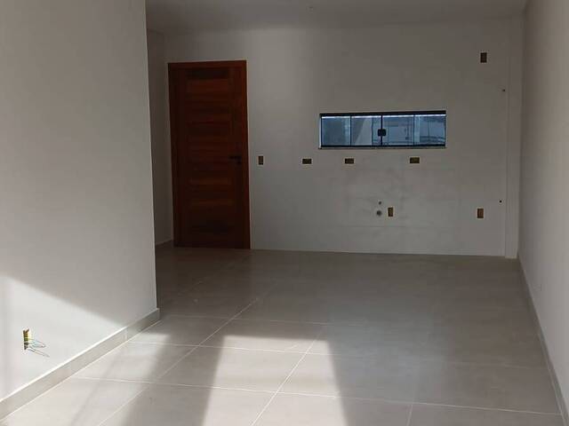 Sobrado para Venda em São José - 4