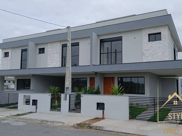 Sobrado para Venda em São José - 4
