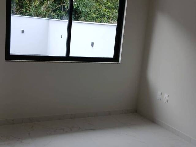 Casa para Venda em São José - 4