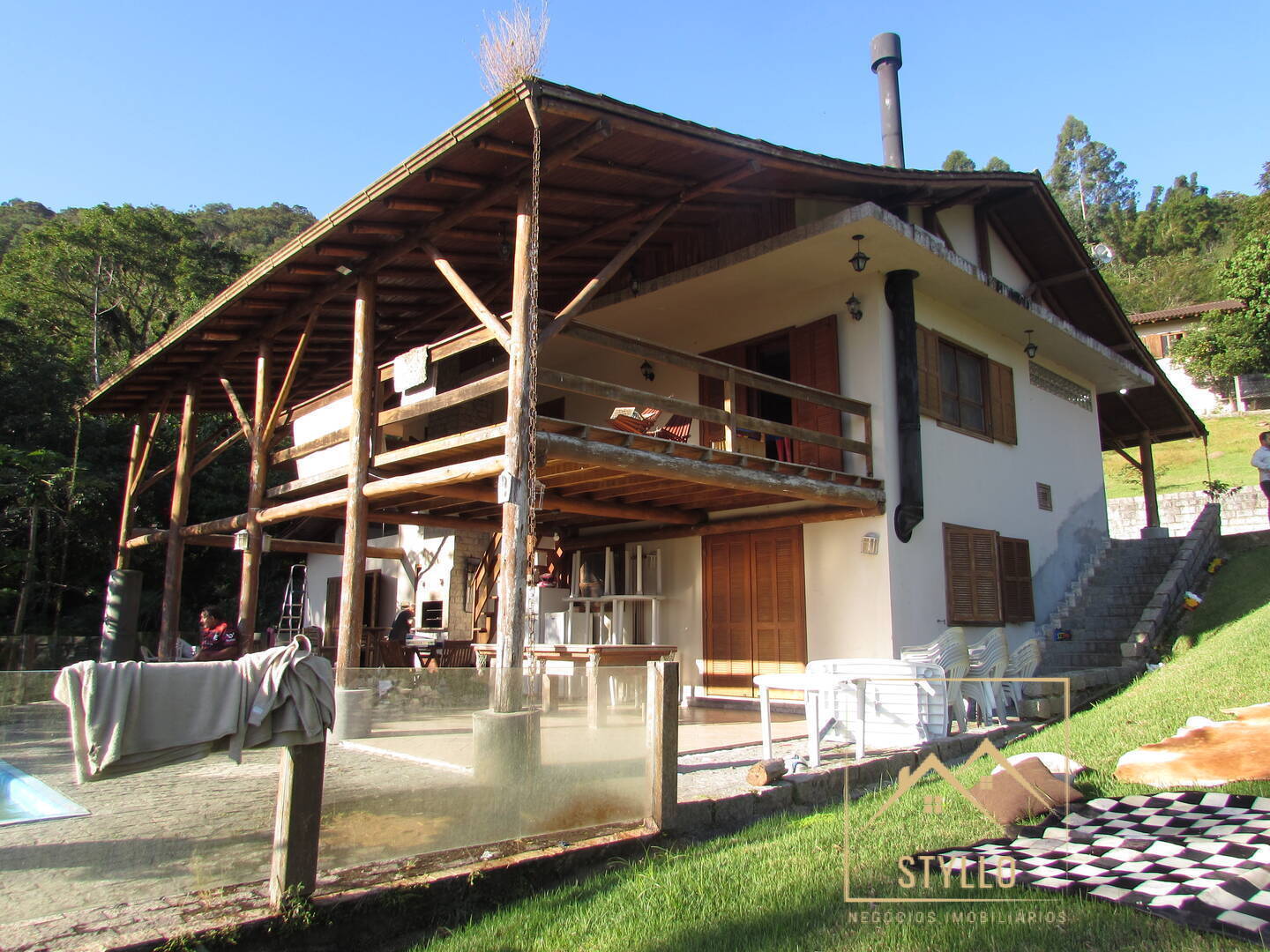 Sítio à venda com 3 quartos, 240m² - Foto 1