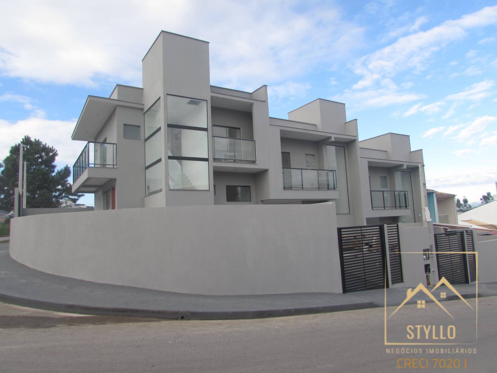 Sobrado, 3 quartos, 121 m² - Foto 1