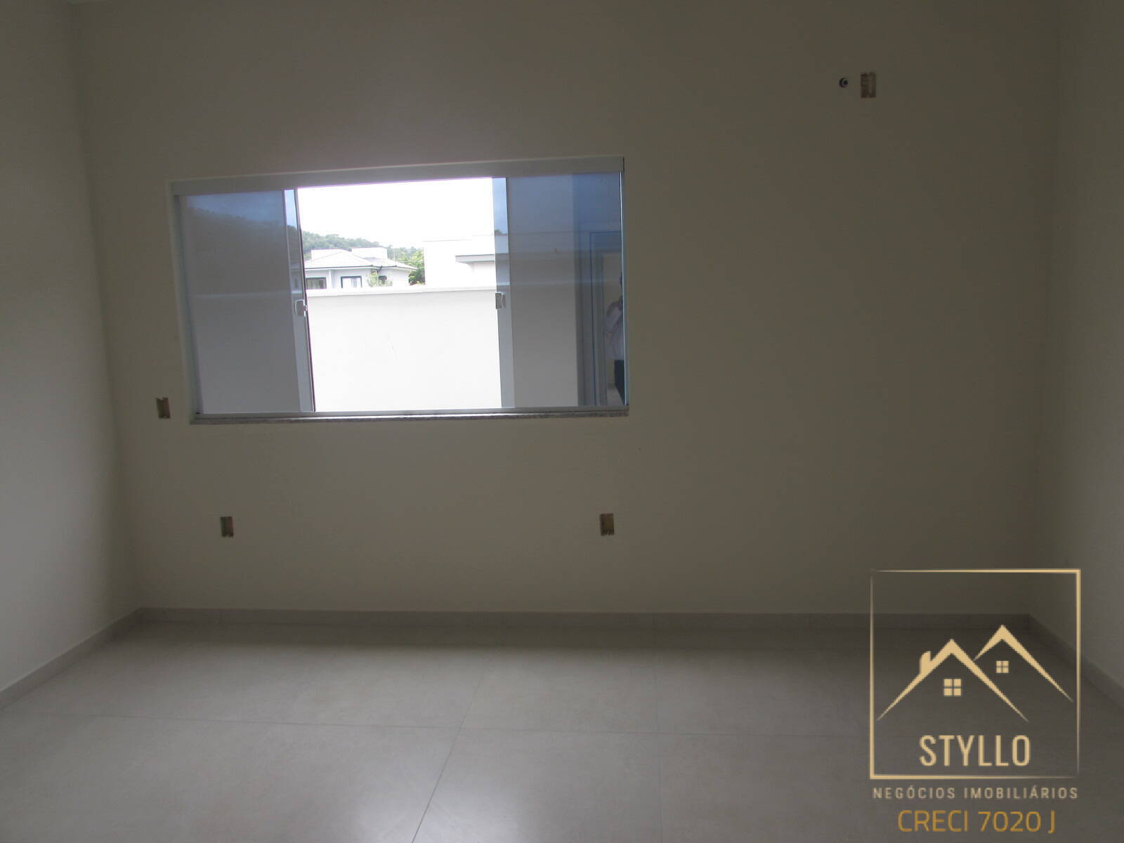 Casa à venda com 3 quartos, 81m² - Foto 6