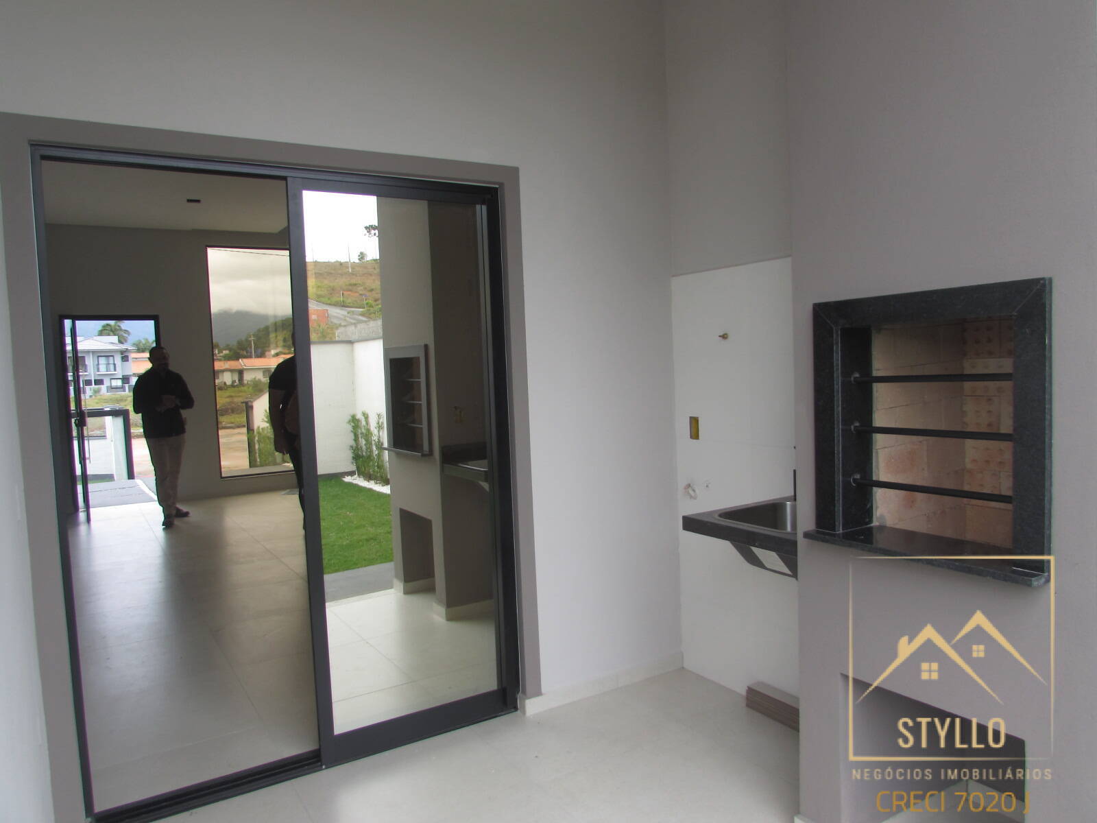 Casa à venda com 2 quartos, 63m² - Foto 12