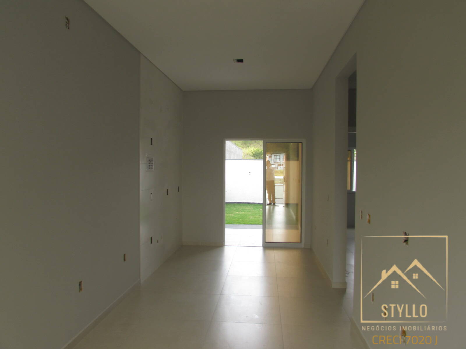 Casa à venda com 2 quartos, 63m² - Foto 4