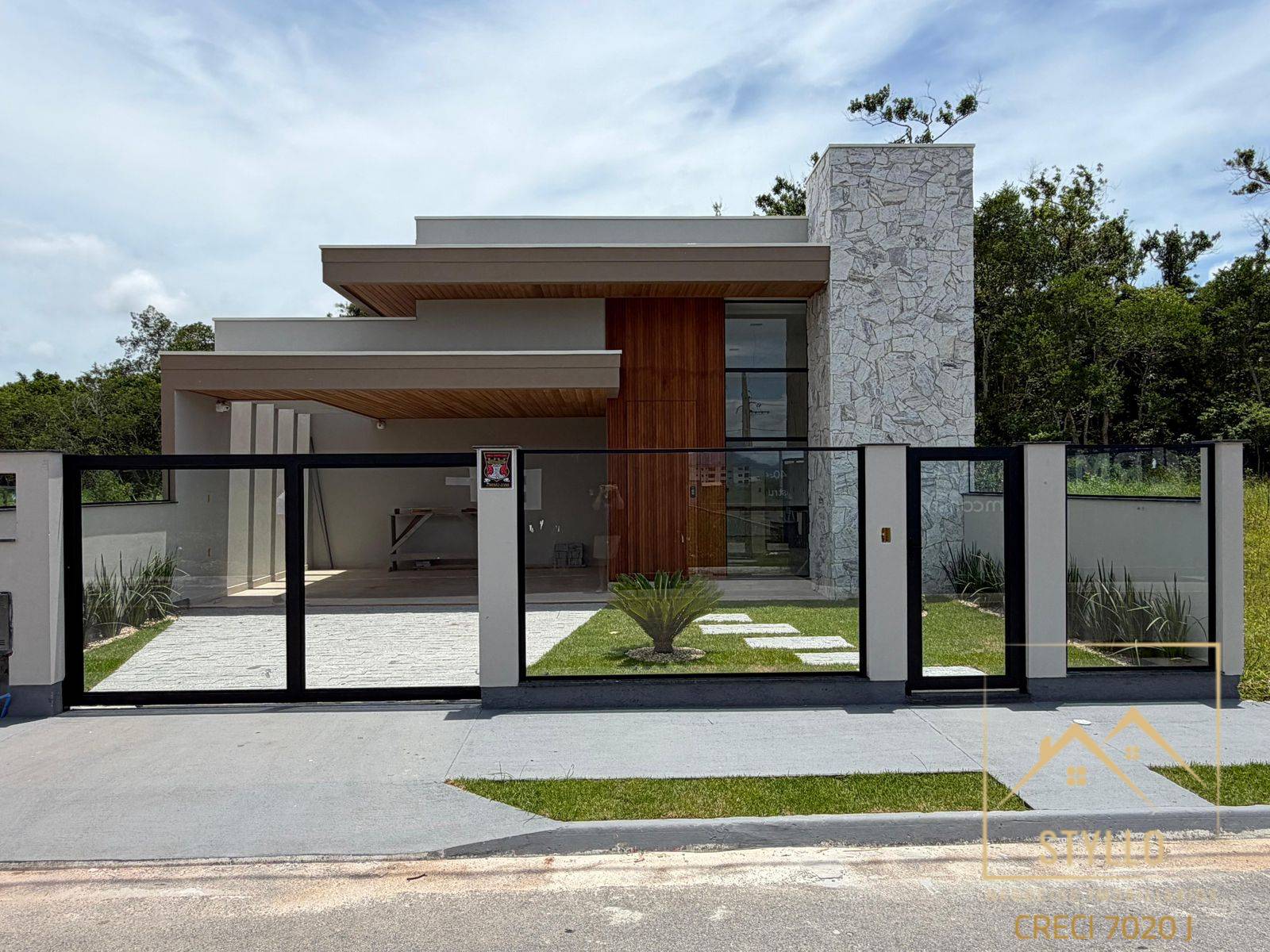 Casa, 3 quartos, 130 m² - Foto 1