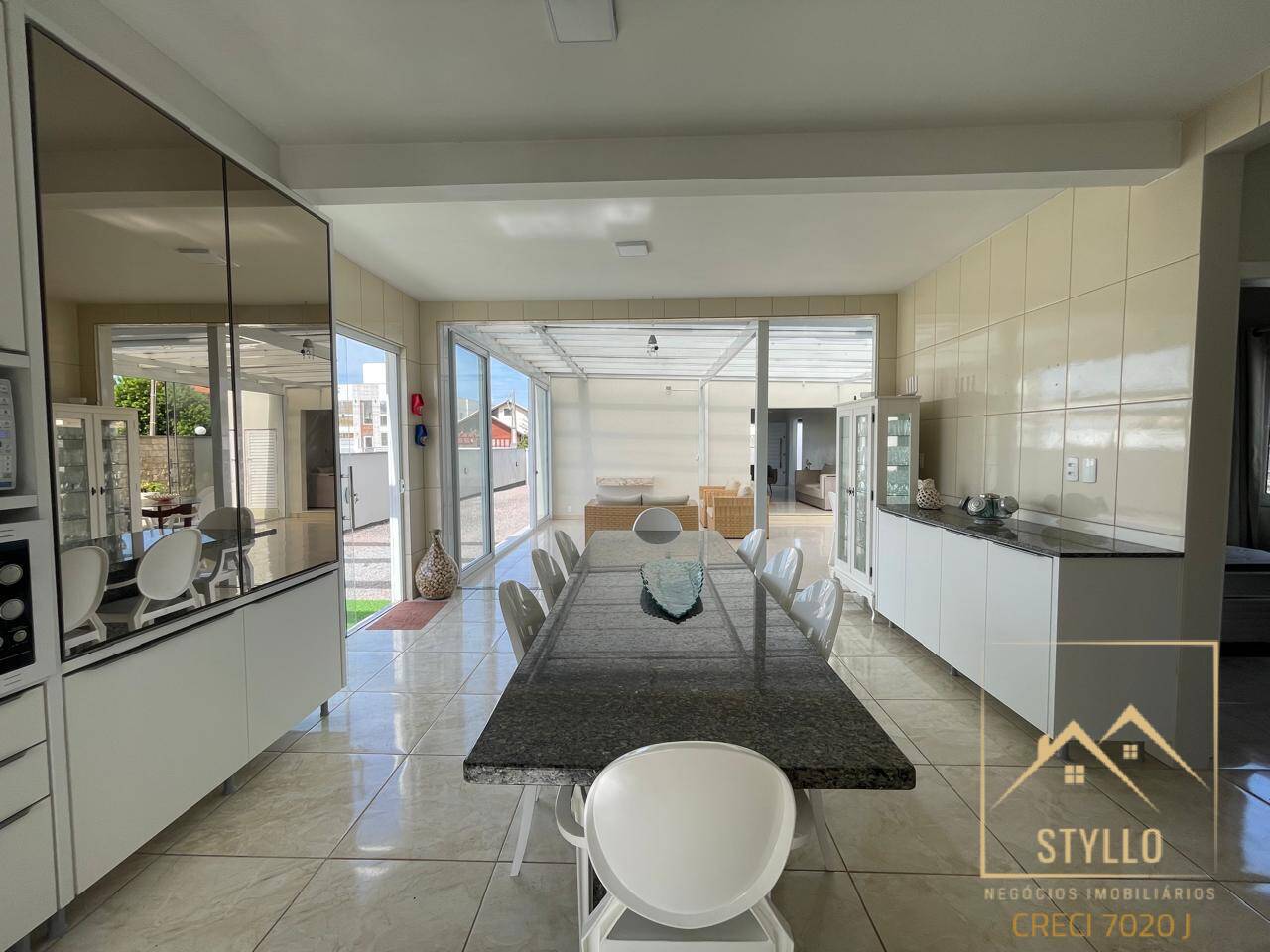 Casa, 5 quartos, 198 m² - Foto 6